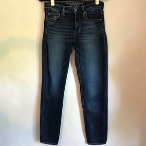 AMERICAN EAGLE 6 SUPER SUPER STRETCH SKINNY JEANS